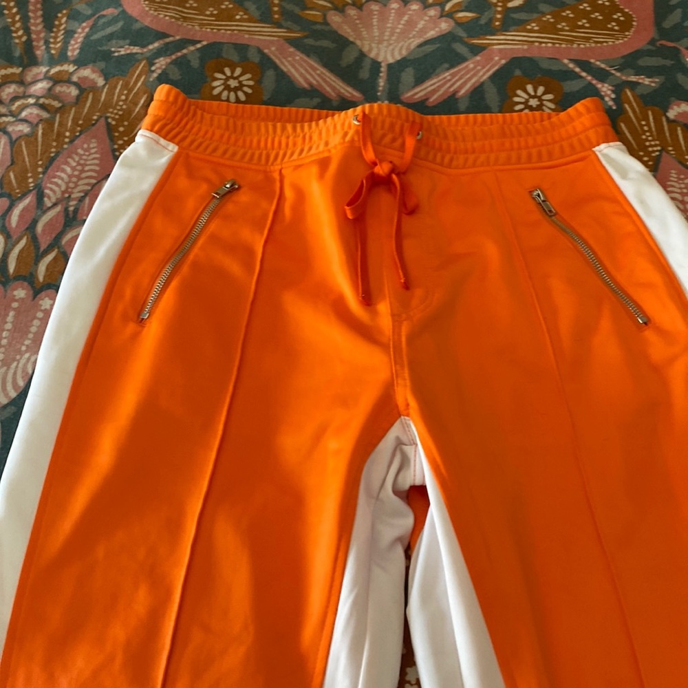 Young man’s pants